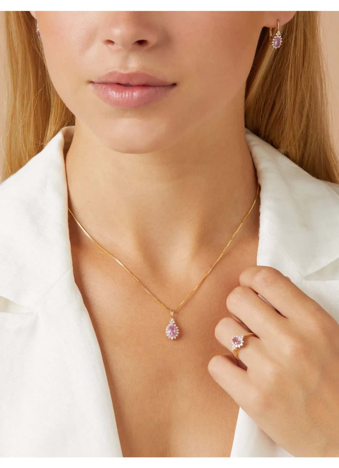 Geelgouden oorsieraden, 1.21 ct roze saffier, Eden