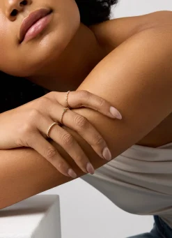 Geelgouden ring, 0.05 ct blauwe saffier, Joy