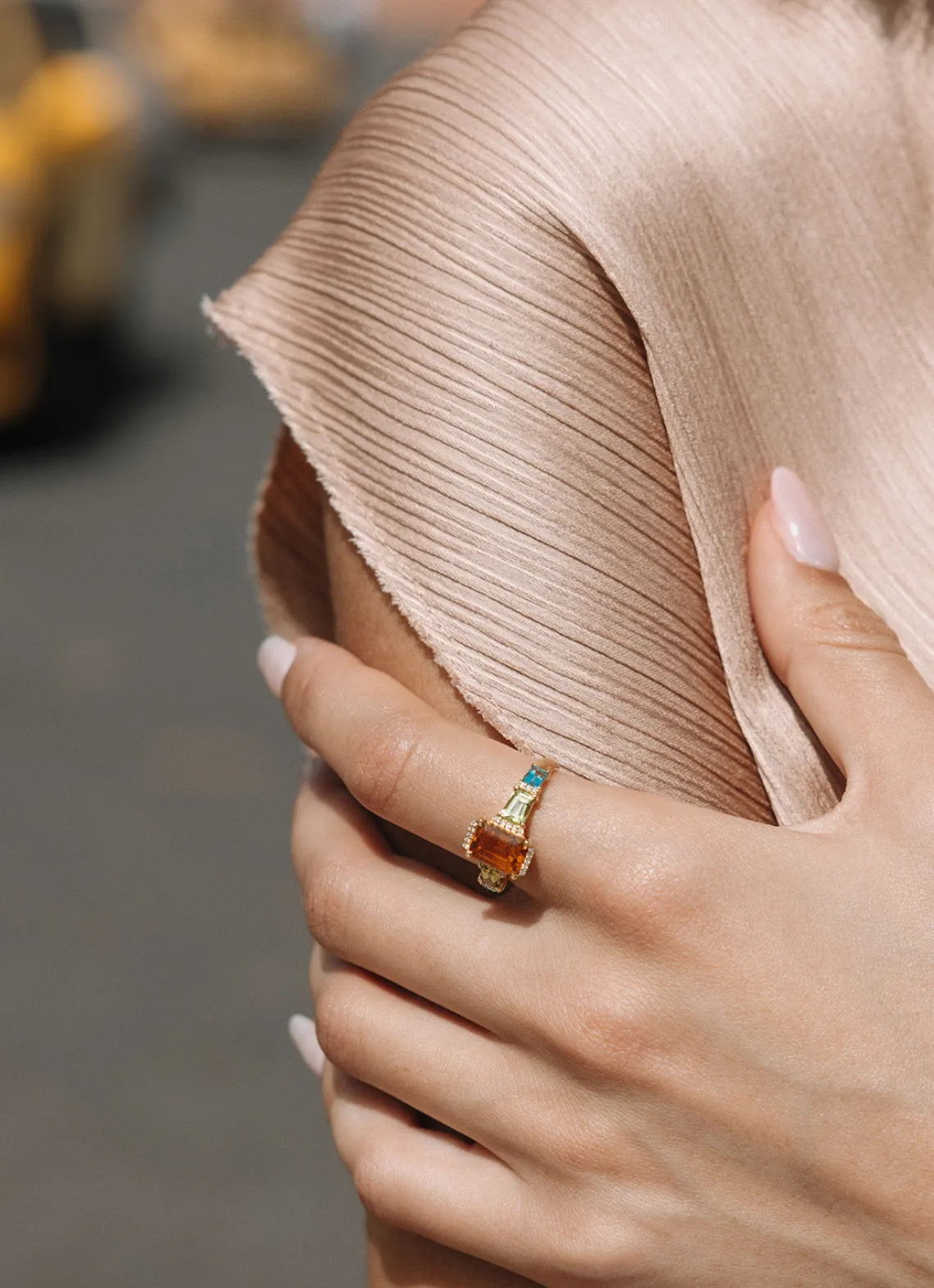 Geelgouden ring, 1.30 ct citrien, Gallery