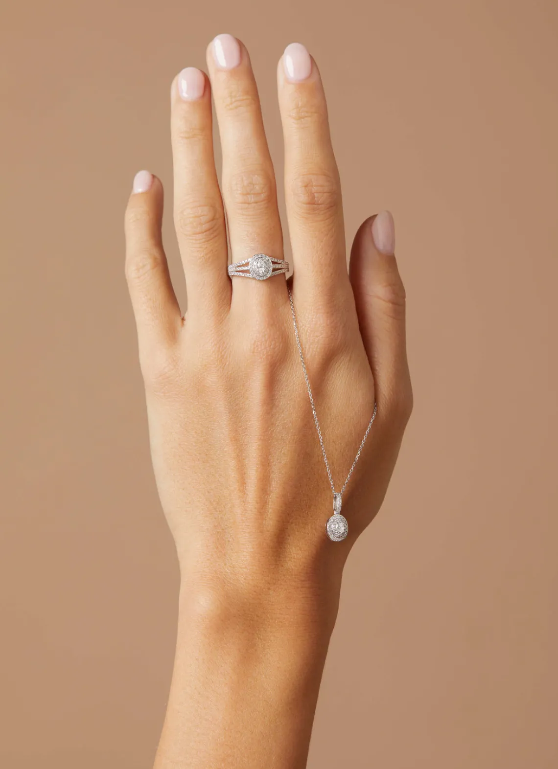 Witgouden collier, 0.25 ct diamant, Petite Romance