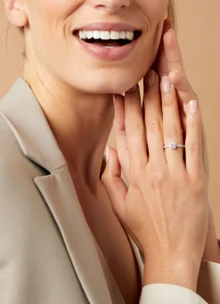 Witgouden ring, 0.55 ct diamant, Hearts & Arrows