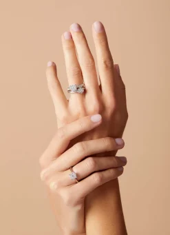 Witgouden ring, 0.57 ct diamant, Enchanted